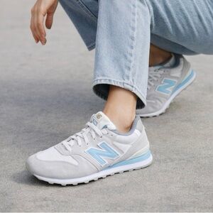 New Balance Women's Sneakers in Gray and Light Blue